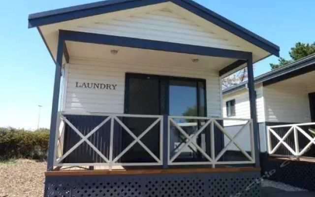 Riverside Cabin Park