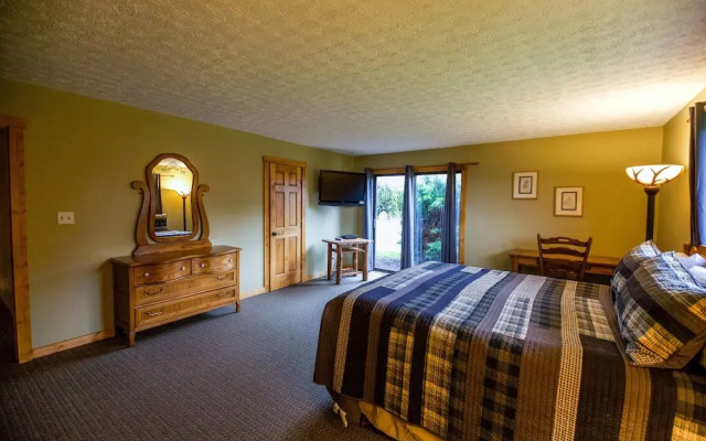 Grande Butte Lodge - Hocking Hills
