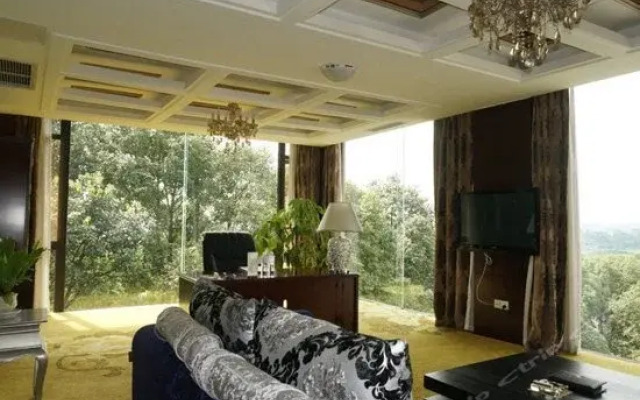 Hongqi Hotel