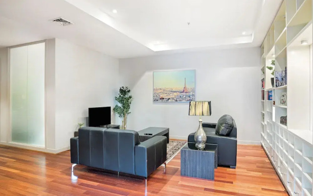 Sanctuary Apartments - Collins St CBD