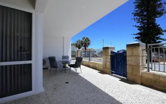 Studio Style Mindarie Marina