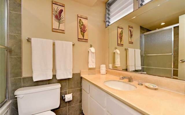 Royal Kahana 617 by RedAwning