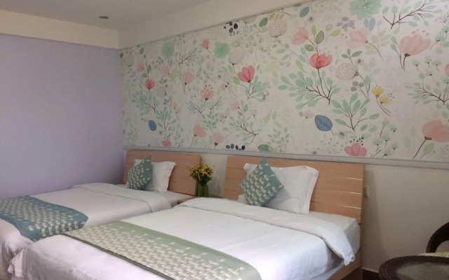 Betty's Hostel