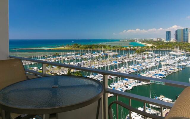 Ilikai 1737 - Studio Condo