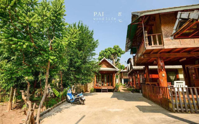 Pai Wood Life Resort