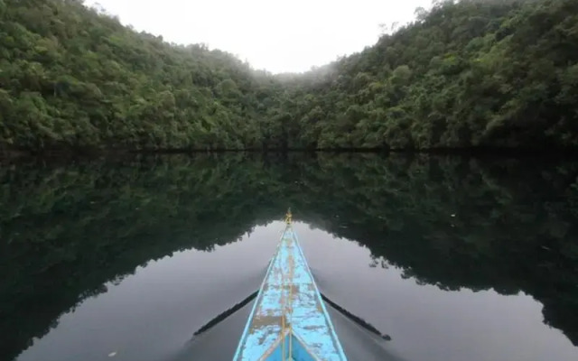 Hidden island resort