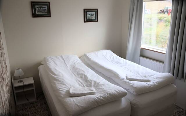 Blómsturvellir Holiday Home
