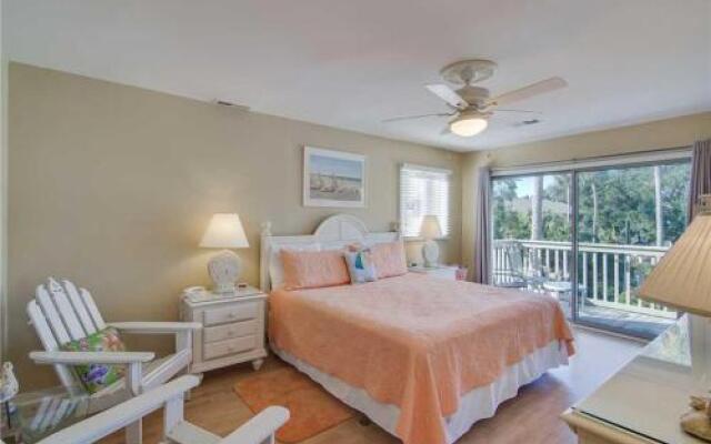 Lagoon Villa 4 by RedAwning