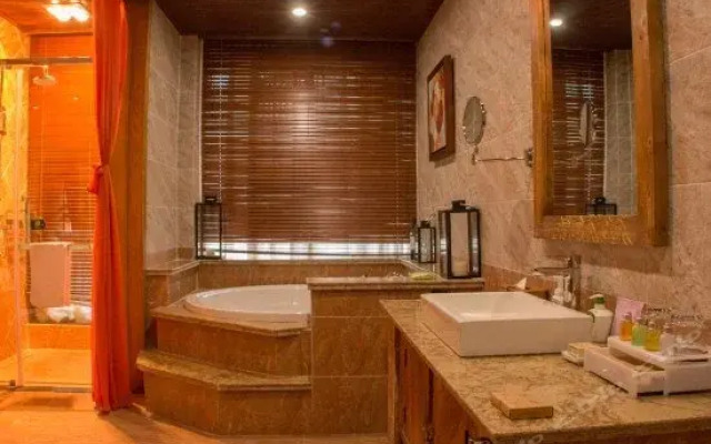 Lijiang Cbsi Living Style Inn