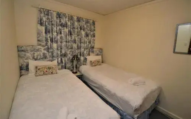 Mowamba B2 Three Bedroom