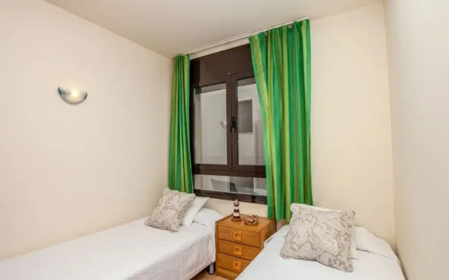 "Apt. Ona" - INH 27240