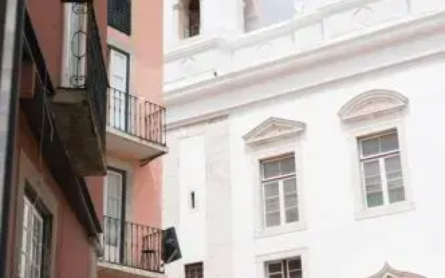 Beautiful Studio in Historic Alfama