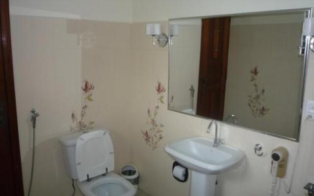 Chez Les Rois Guesthouse