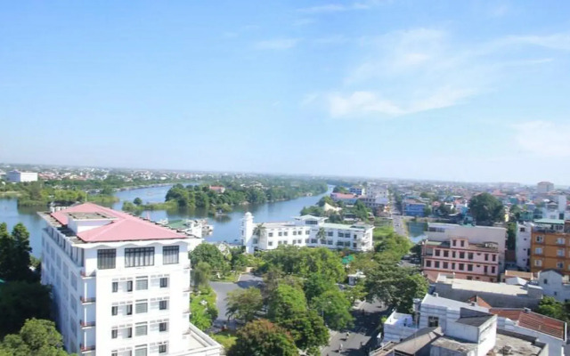 Ngoc Huong Hotel