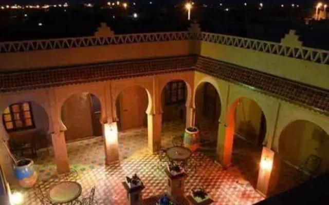Riad Dar Ouzine