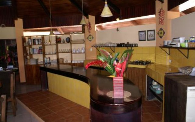 Dos Palmas Country Inn