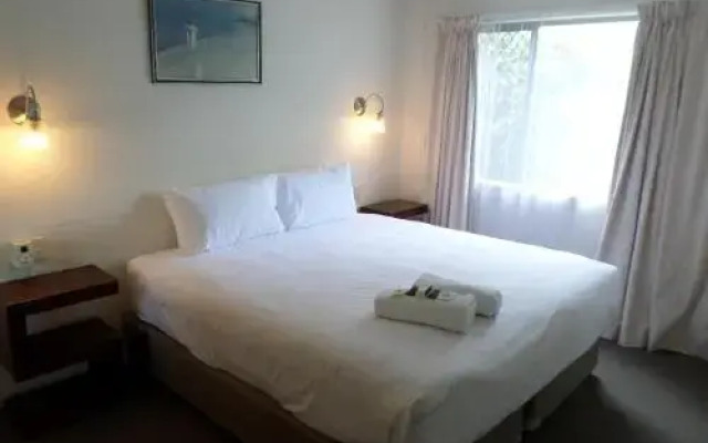 Nautilus Beachside Apartments