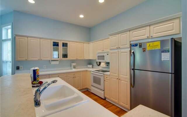 Pelican Bay 62 by RedAwning