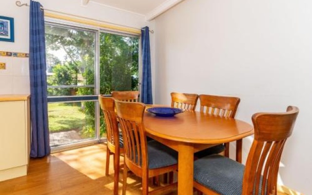 Pet Friendly Cottage in the Heart of Bribie - Wirraway St, Bongaree – Balcony – Bongaree