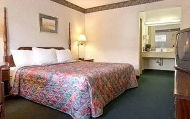 Lanett Inn