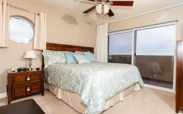 Pelican Isle 401 by RedAwning