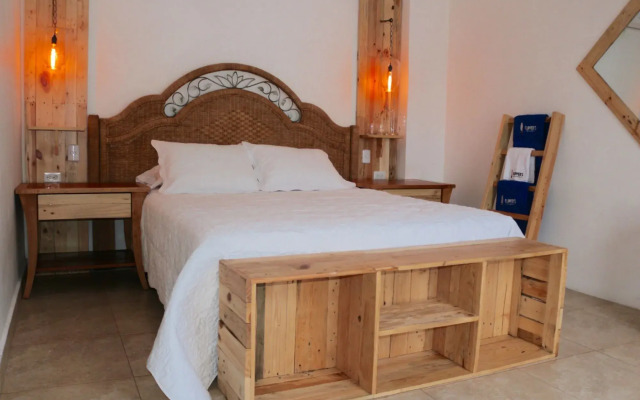 Flipper's Hotel Galapagos