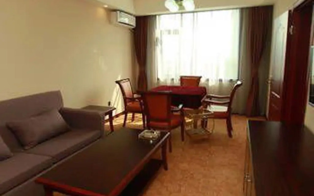 Chengdu Xirun Hotel