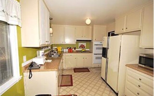 3826 Regina 4 Bedroom Home