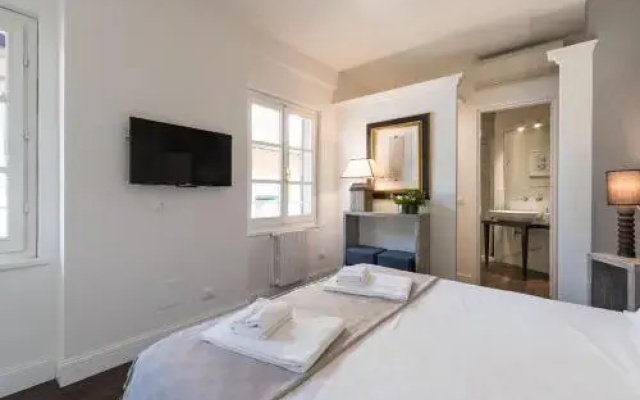 Suite & Room