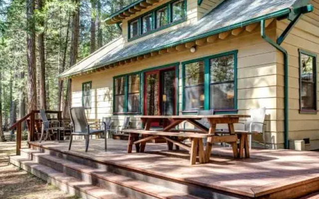 1a Wawona Retreat