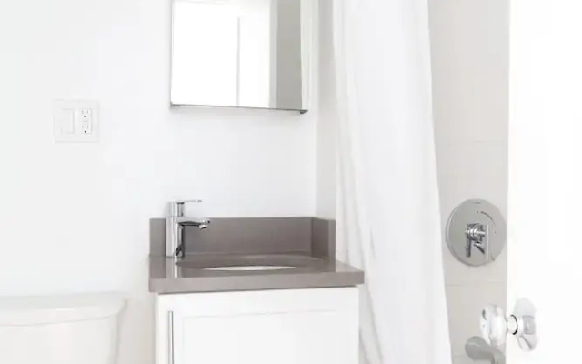 Contemporary South End Suites by Sonder