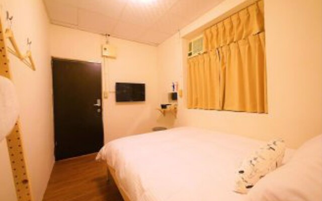 台中逢甲尼克旅店