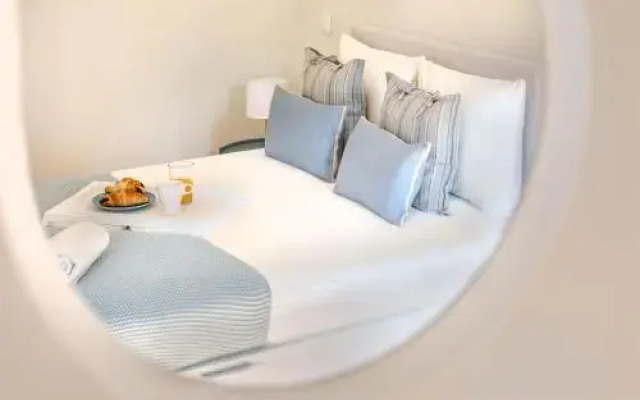 Live Porto & Douro - Almada