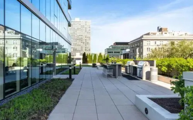 Stay Alfred at 2116 Chestnut