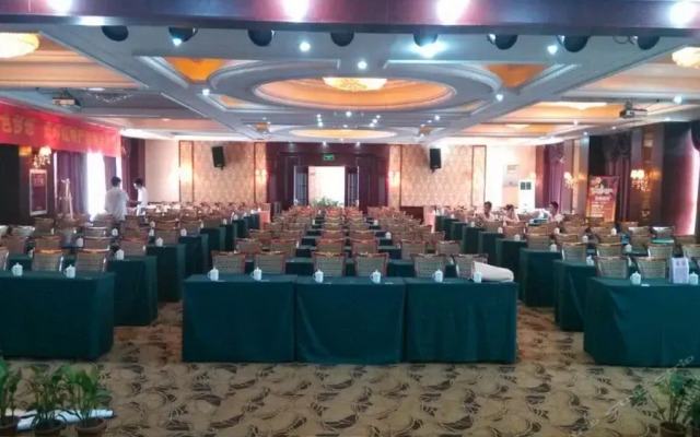 Xinhua Hotel