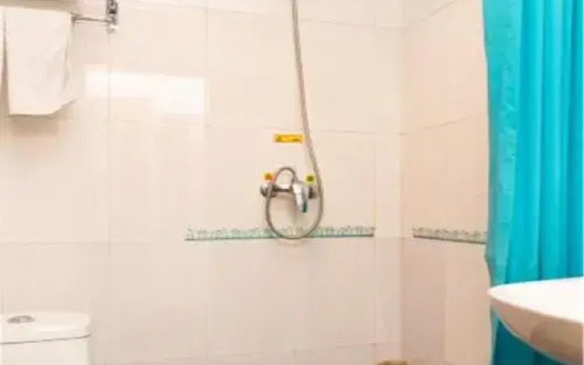 Super 8 Fengtai Railway Station East Street Branch