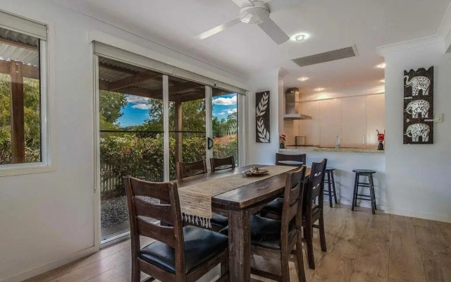 Coolum House, Pet Friendly