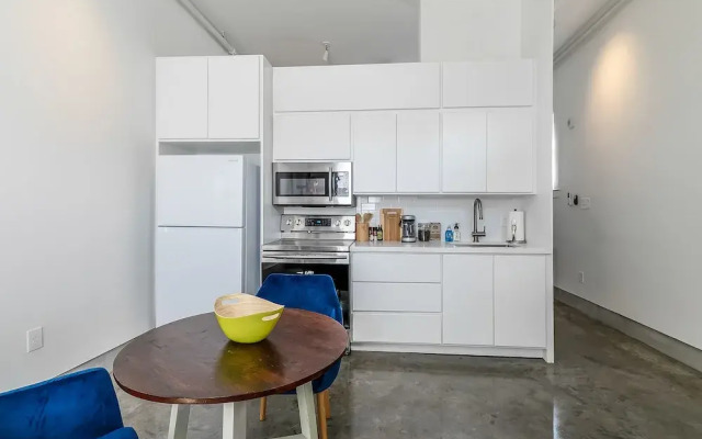 Stunning 1BR in Garden District by Hosteeva