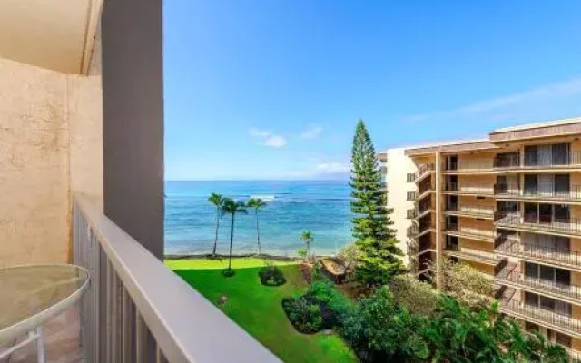 Royal Kahana #911 2 Bedroom Condo by RedAwning