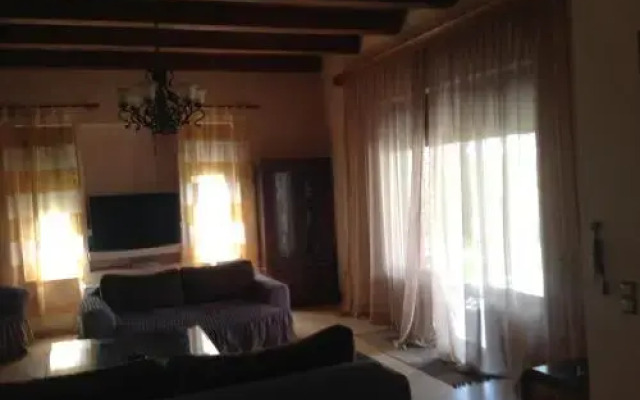 Loy Loy House