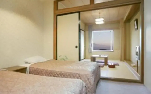 Hotel Sympathique Madarao