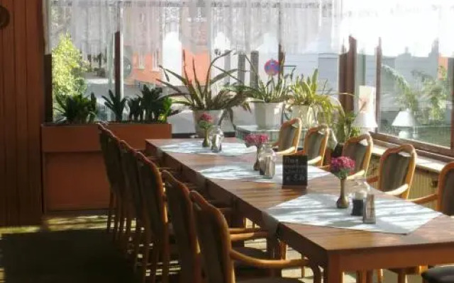 Landhotel zum Schiff Laurenburger Kanuverleih