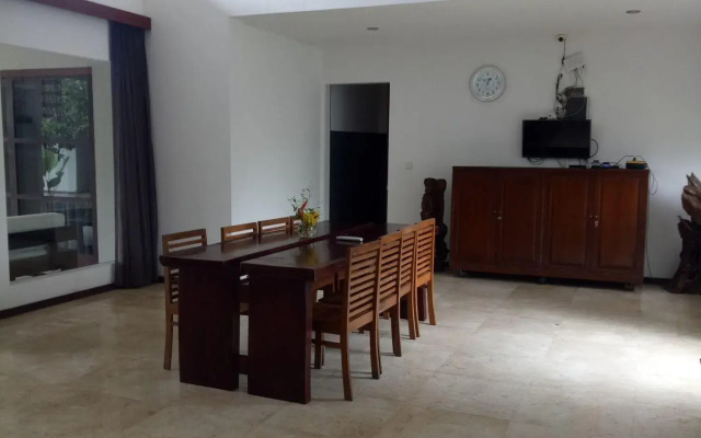 Villa Indah Batu Layar