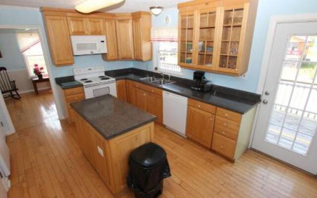 Sea Eagle - 4 Br Home