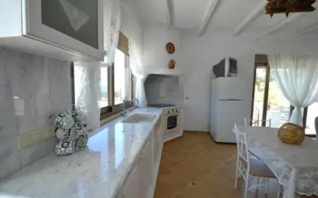 Casa Bianca Villa With Private Pool