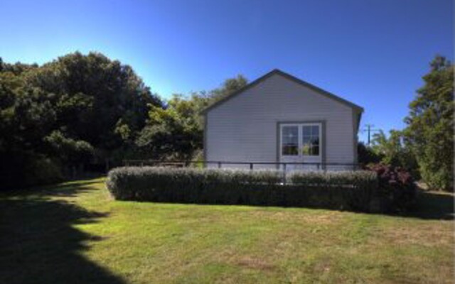 Ohariu Farm Cottage