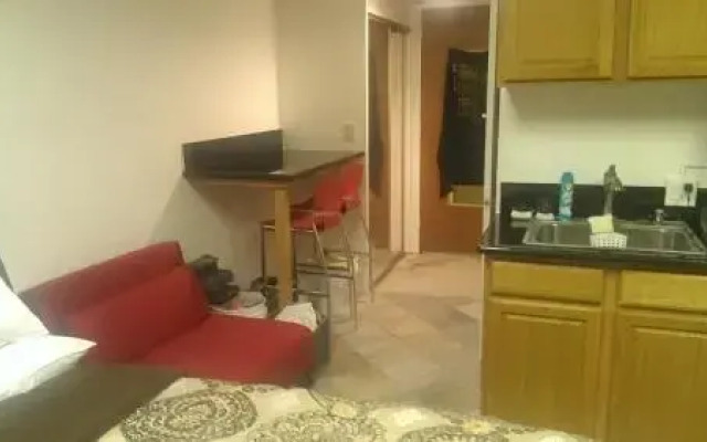 Waikiki Beach Apartment #225
