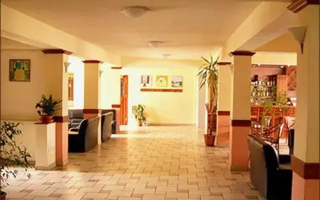 Ekali Hotel