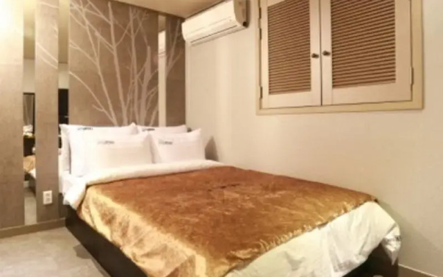 My Place Hotel