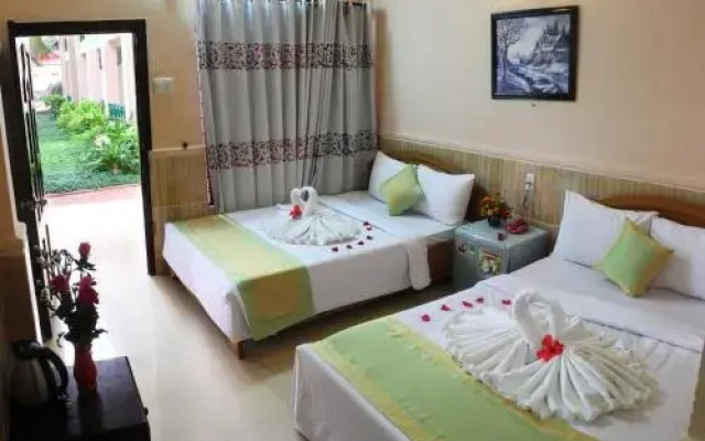 Hon Rom 2 Resort